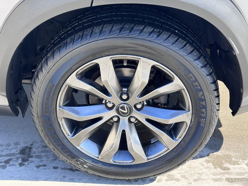 2017 Lexus NX Turbo F-SportImage 16