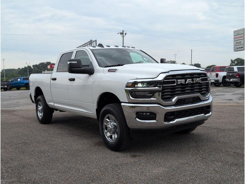 New 2026 RAM 2500 Tradesman Crew Cab 4x4 6