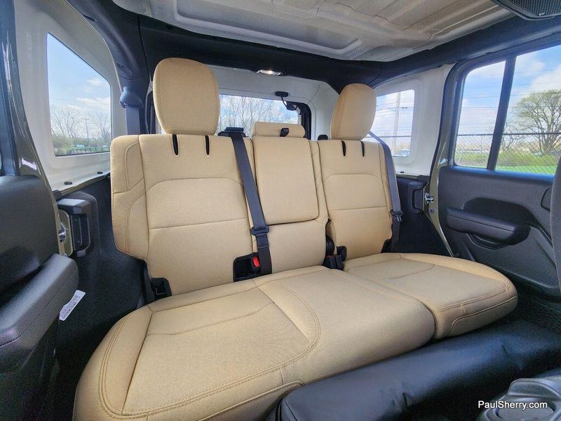 2025 Jeep Wrangler 4-door Willys 