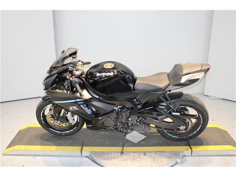 Used 2024 Suzuki GSX-R600 Image 2