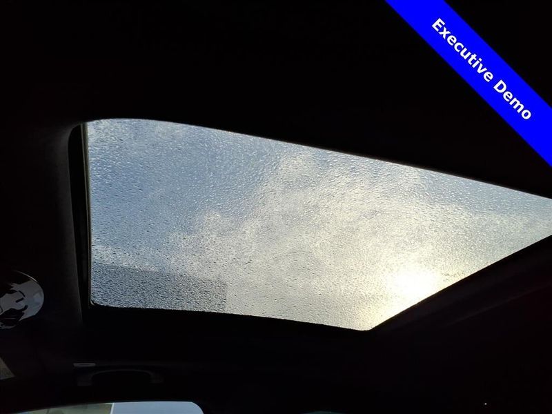 New 2025 Maserati Grecale ModenaImage 16