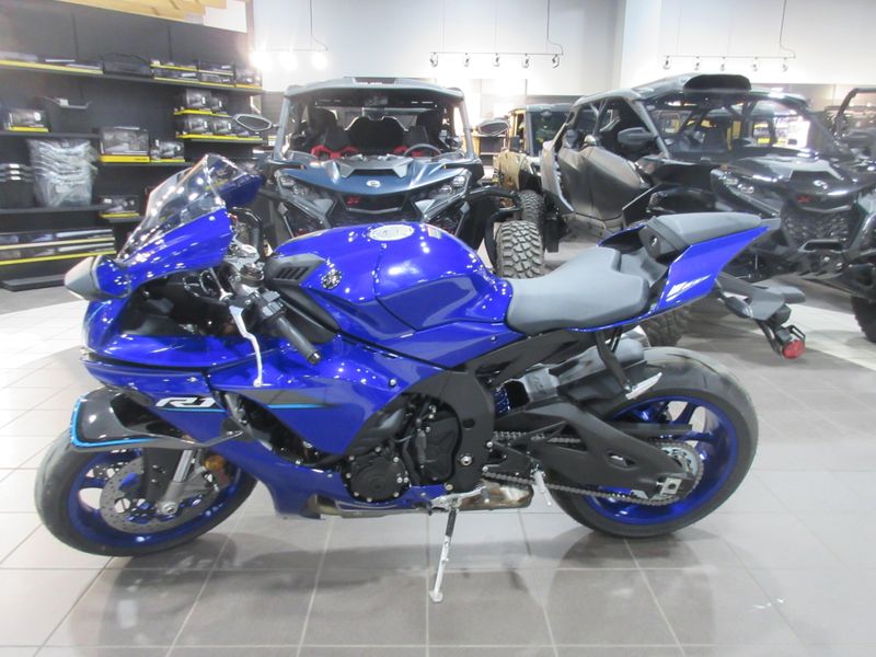 NEW 2026 YAMAHA YZF-R1 Image 5