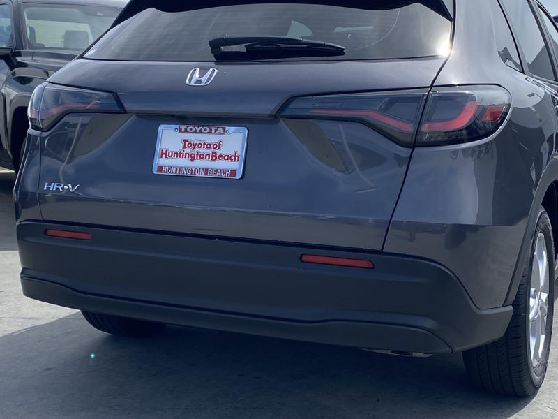 Used 2025 Honda HR-V LXImage 4