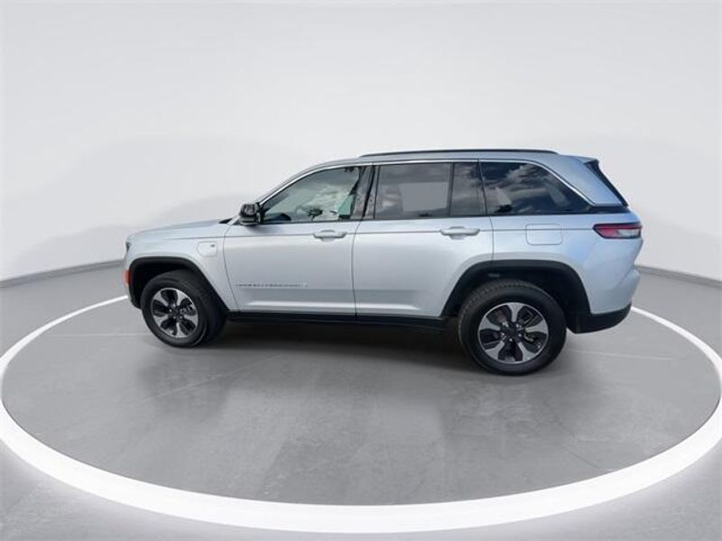 2024 Jeep Grand Cherokee Limited 4xe photo 4