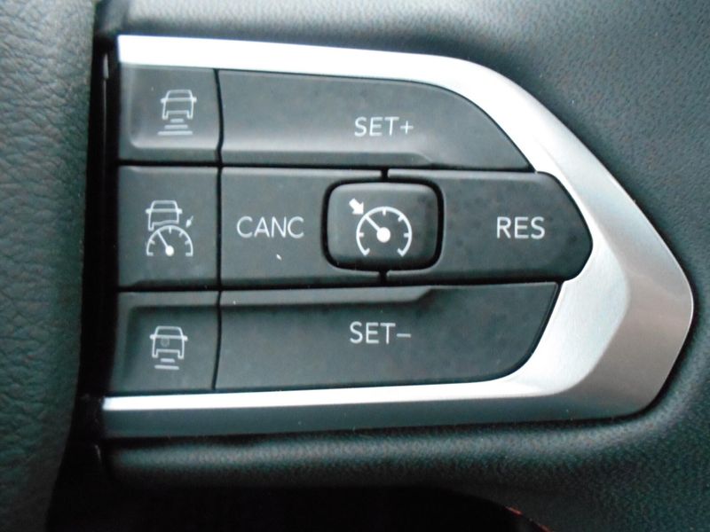2023 Jeep Compass TrailhawkImage 20
