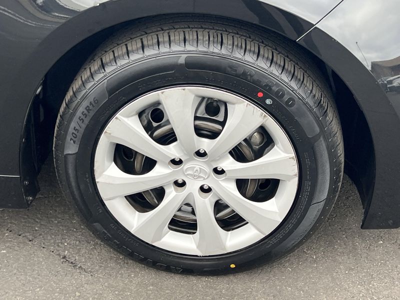 Used 2022 Toyota Corolla LEImage 26
