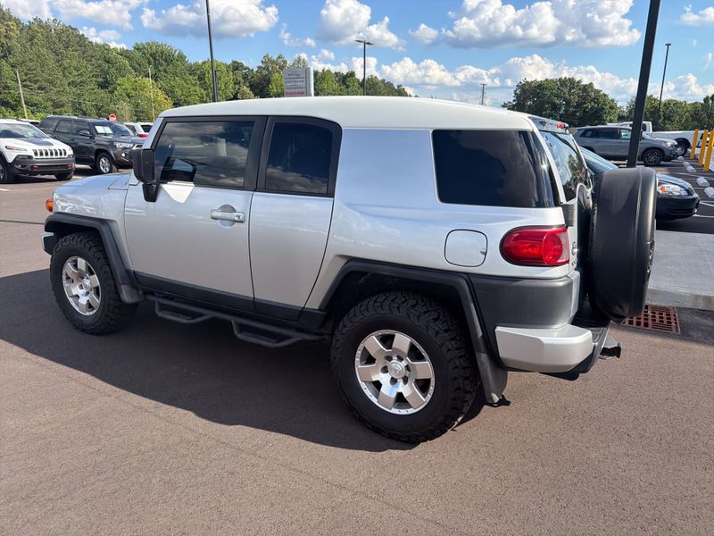 Used 2007 Toyota FJ Cruiser Image 23