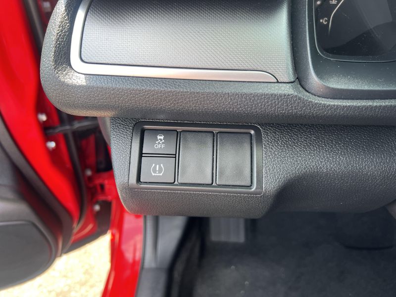 Used 2016 Honda Civic Sedan LXImage 12