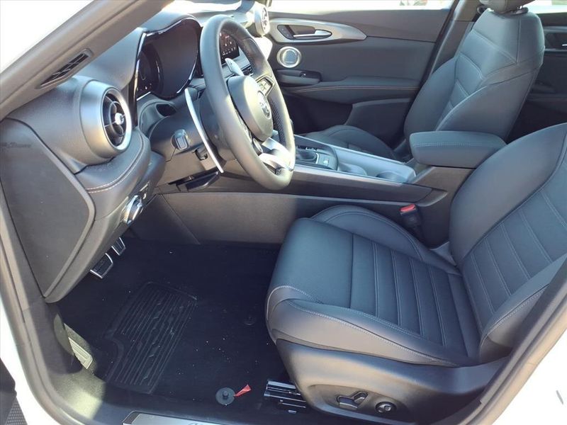 New 2026 Alfa Romeo Tonale Veloce AwdImage 12