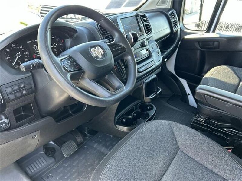 2023 RAM ProMaster 2500 High RoofImage 16