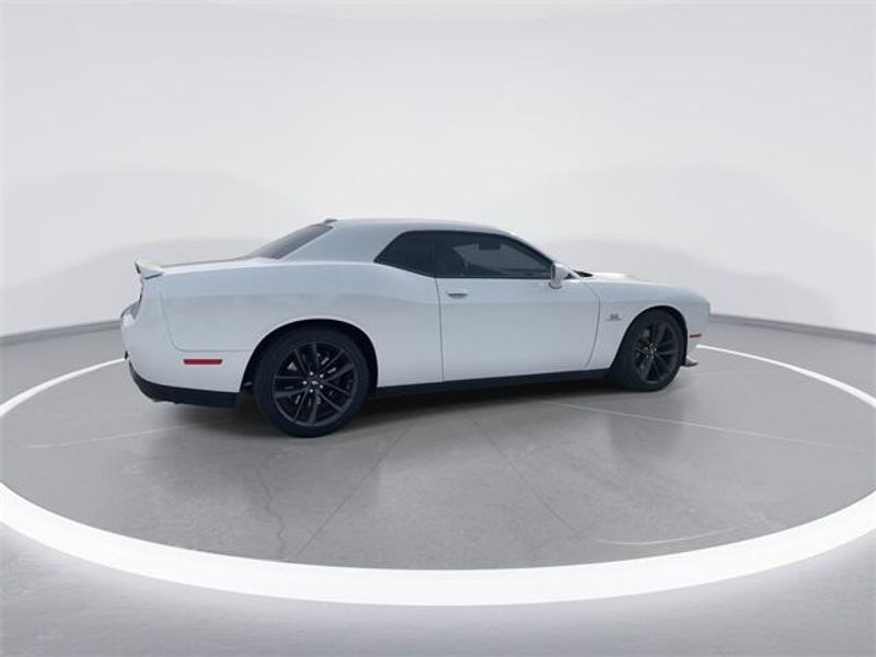 2021 Dodge Challenger R/TImage 8
