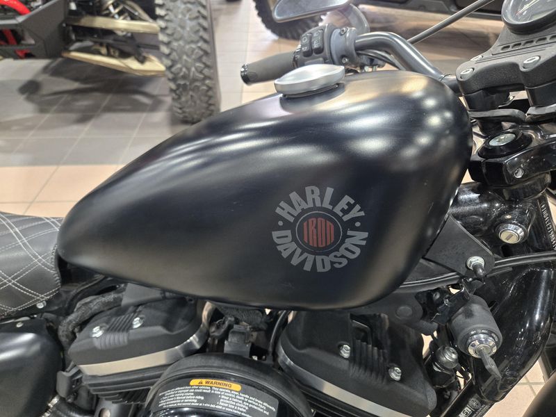 USED 2021 HARLEY SPORTSTER IRON 883 Image 11