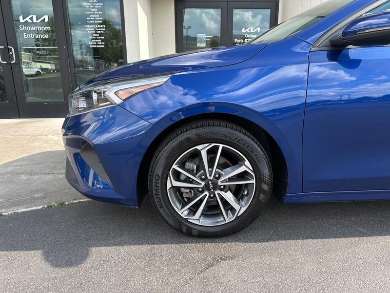 2023 Kia Forte LXSImage 11
