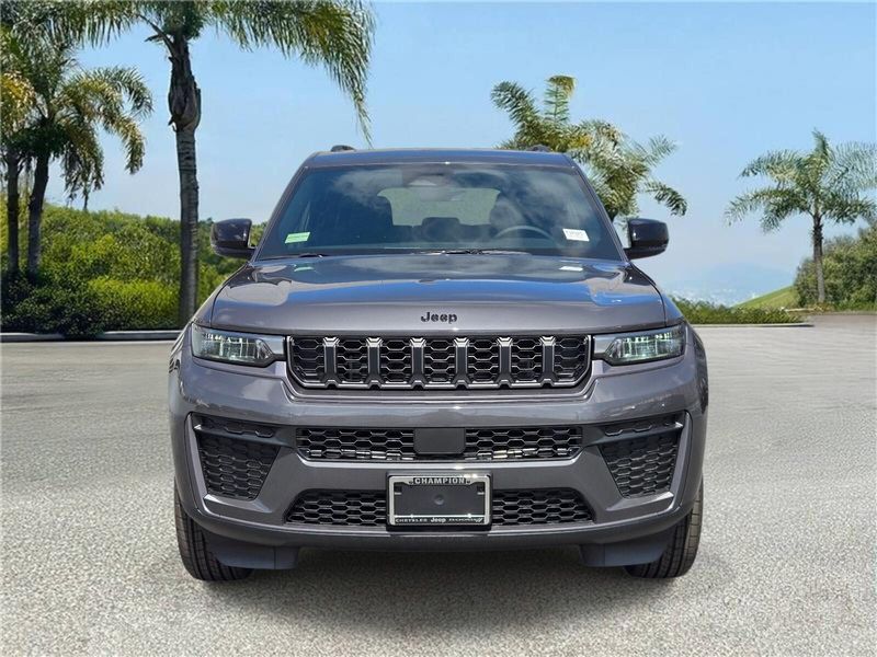 New 2026 Jeep Grand Cherokee L Laredo Altitude 4x2