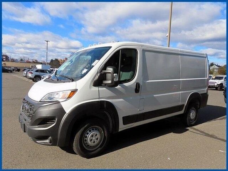 2025 RAM ProMaster Low RoofImage 1