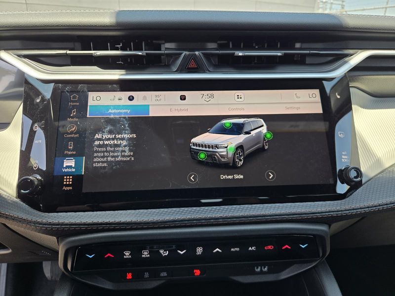 New 2026 Jeep Cherokee Limited 4x4