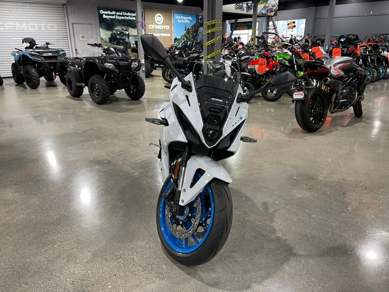 New 2026 Suzuki GSX-8R Image 5