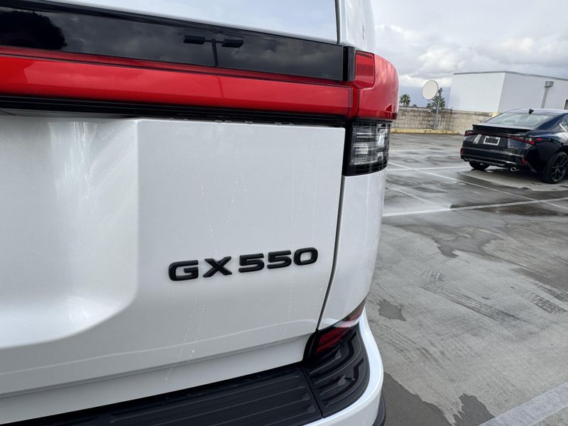 New 2026 Lexus GX 550 OvertrailImage 14