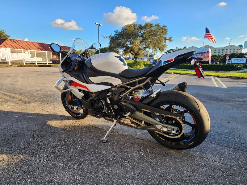 2026 BMW S 1000 RRImage 6
