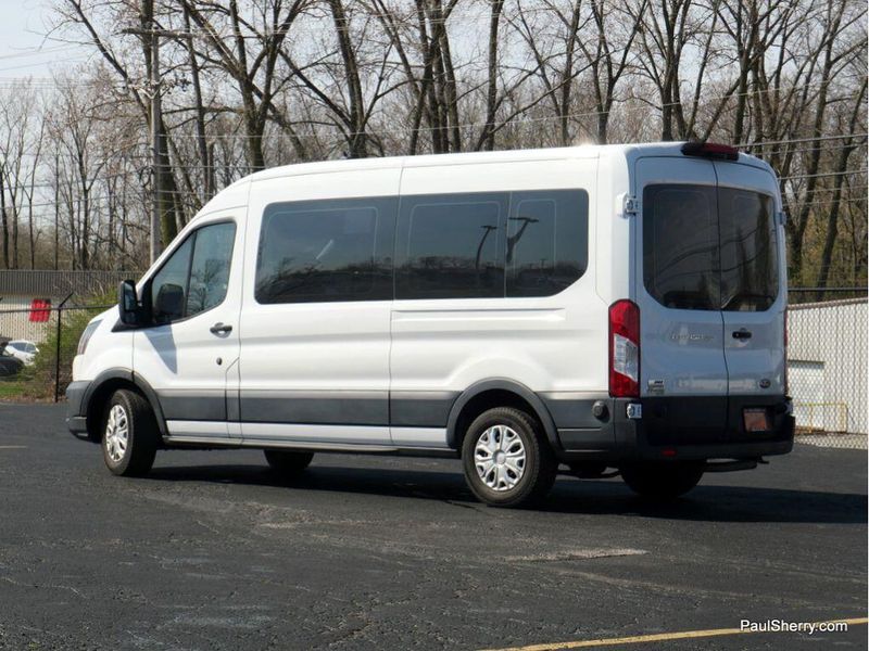 2022 Ford Transit Wagon XLImage 29
