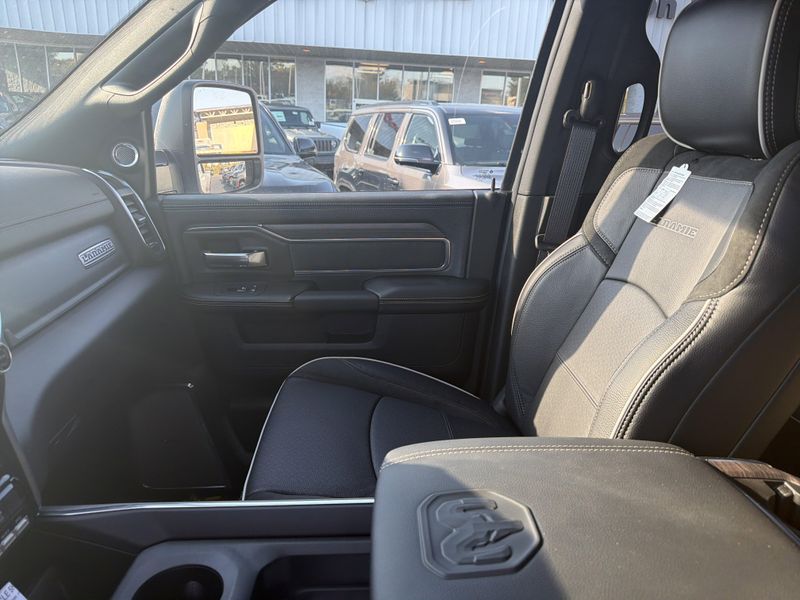 New 2026 RAM 4500 Big Horn Chassis Crew Cab 4x4 60