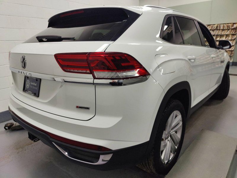 2021 Volkswagen Atlas Cross Sport V6 AWD SE w/Technology/SunroofImage 12