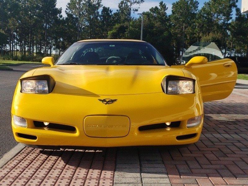 2004 Chevrolet Corvette BaseImage 17