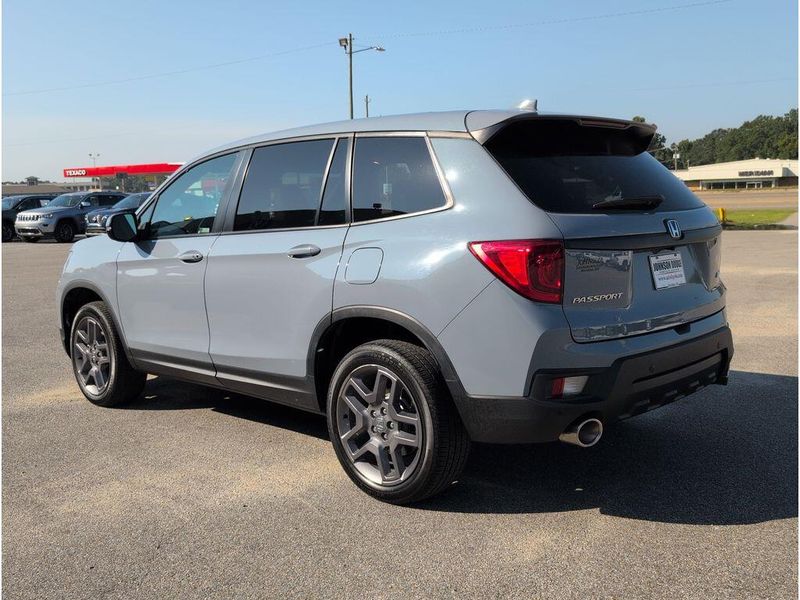 Used 2023 Honda Passport EX-LImage 3