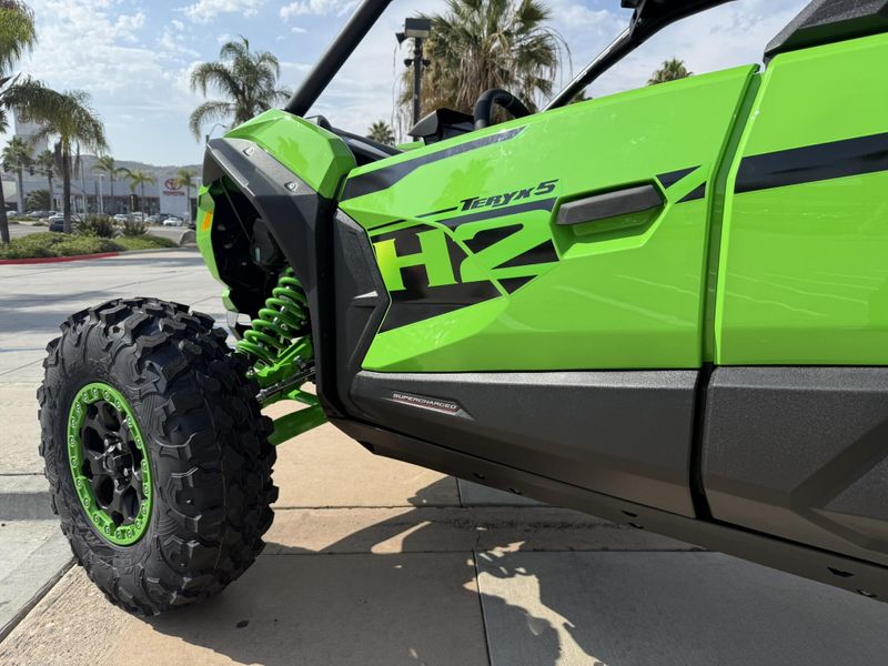 New 2026 Kawasaki TERYX5 H2 DELUXE ES Image 4