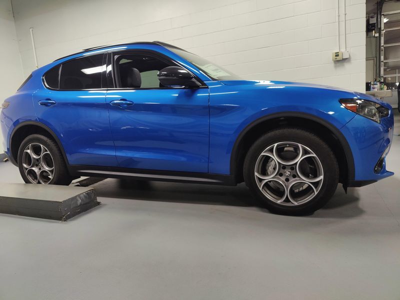 New 2025 Alfa Romeo Stelvio AwdImage 3