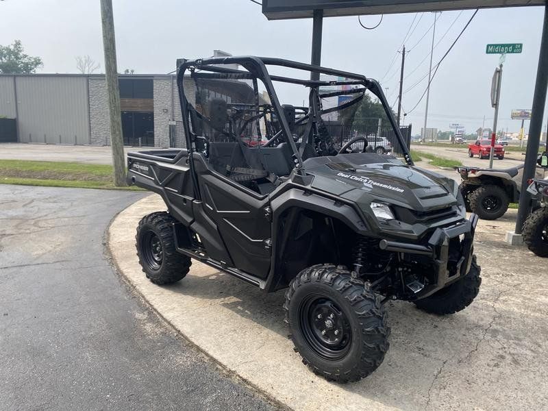 2024 Honda PIONEER 1000 EPS BLACK FOREST GREENImage 1