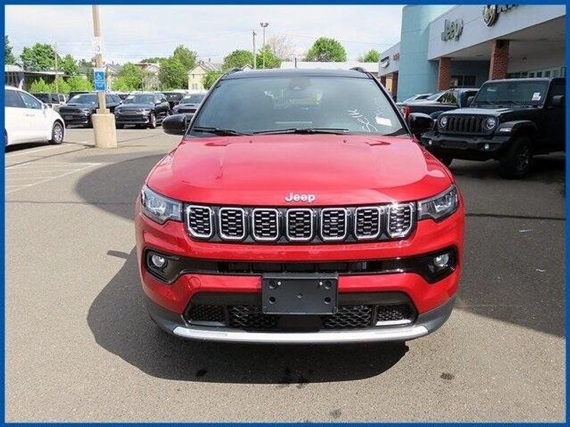 2025 Jeep Compass LimitedImage 3