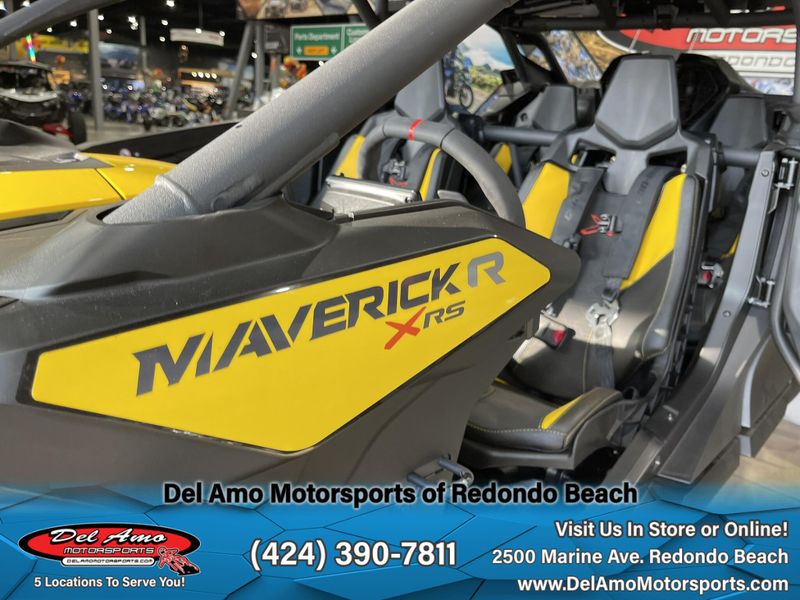 2025 Can-Am MAVERICK R MAX X RS WITH SMART-SHOX 999T DCTImage 8