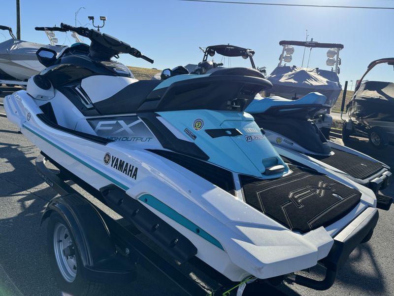 2024 YAMAHA PWC WAVERUNNER FX HO WHITE AND BLACK Image 7