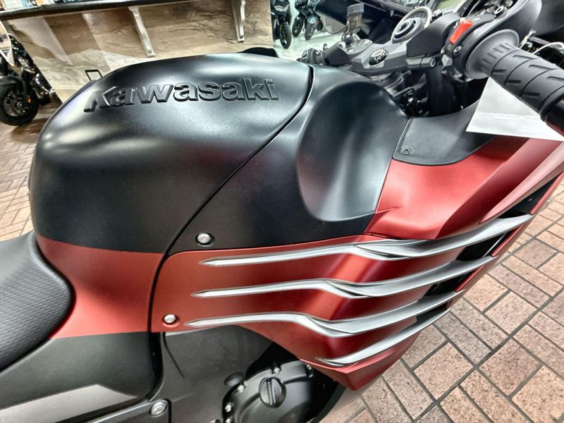New 2025 Kawasaki NINJA ZX 14R | Wild West Motoplex