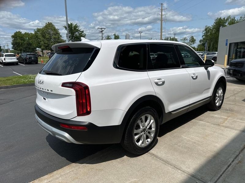 2022 Kia Telluride LXImage 5