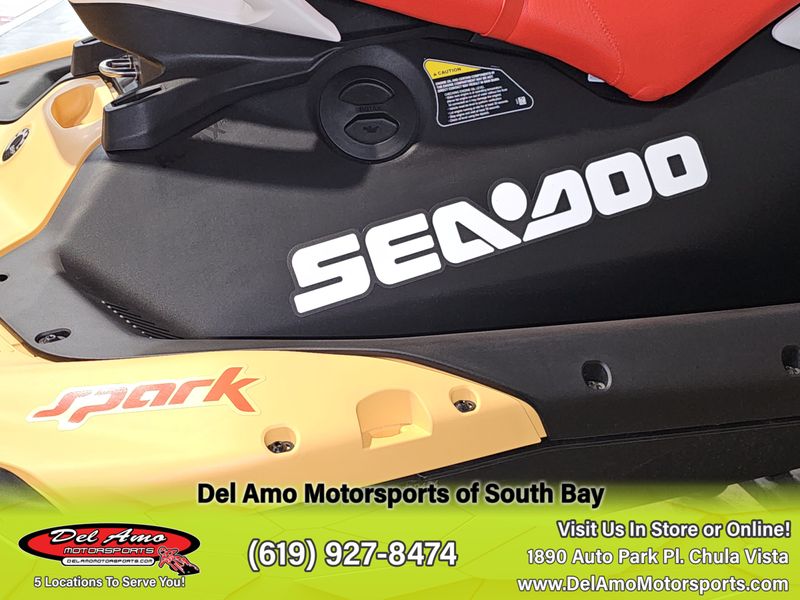 2024 Sea-Doo SPARK FOR 3 (SOUND SYSTEM) Image 19