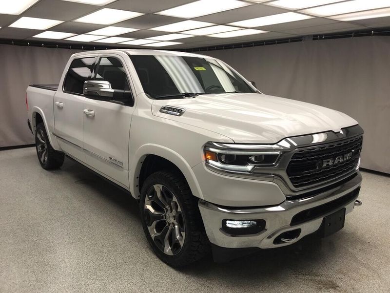 Used 2023 RAM 1500 LimitedImage 5