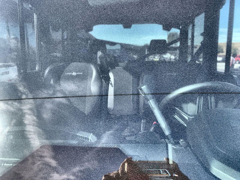 New 2025 Can-Am DEFENDER MAX LONE STAR CAB HD10 Image 19