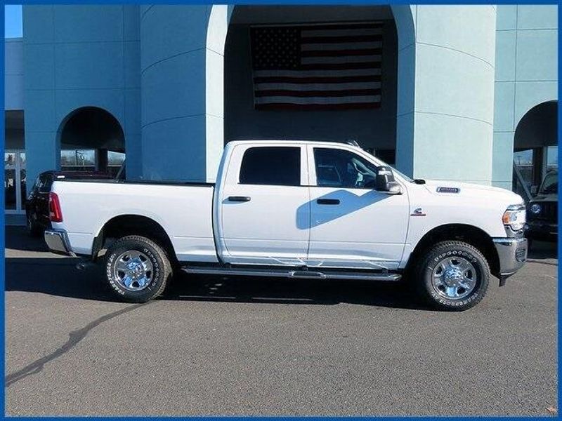 2024 RAM 2500 TradesmanImage 2