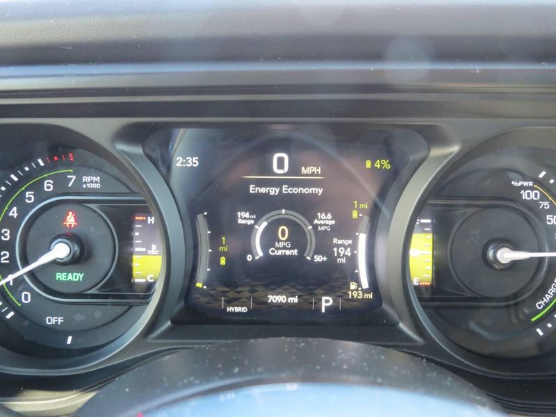 Used 2025 Jeep Wrangler 4xE Sahara 4x4 4dr SUVImage 9