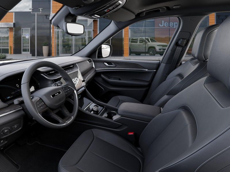 New 2026 Jeep Grand Cherokee L Limited Reserve 4x4Image 48