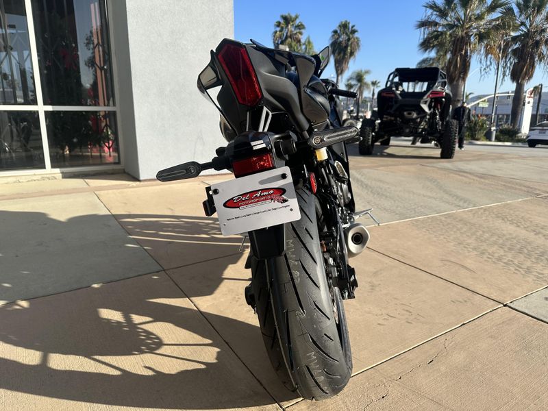 2025 Yamaha YZF-R7 Image 9