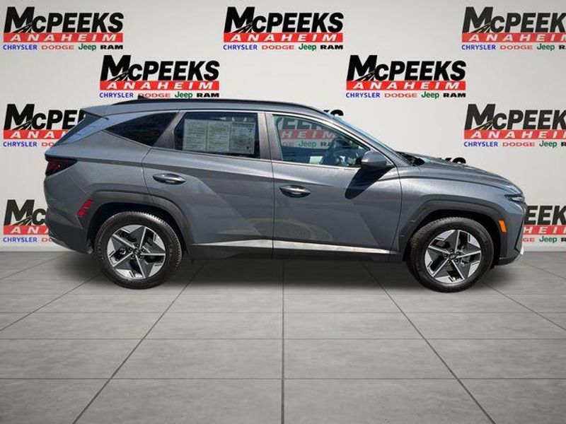 Used 2025 Hyundai Tucson SELImage 6
