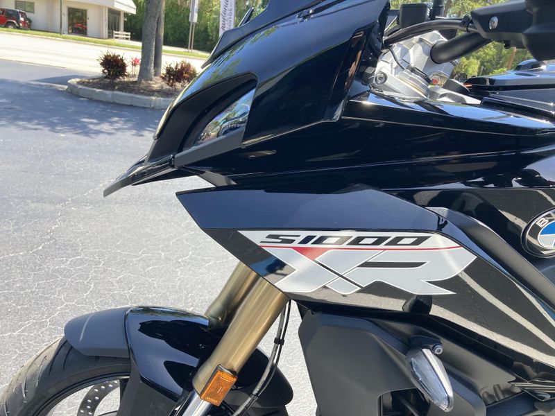 2025 BMW S 1000 XR 