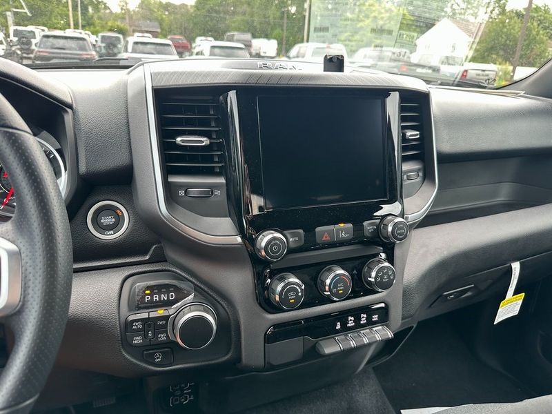 2025 RAM 1500 Big Horn Crew Cab 4x4 5