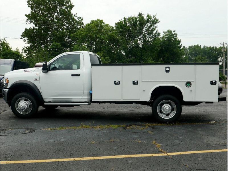 2023 RAM 5500 Tradesman Chassis Regular Cab 4x4 84