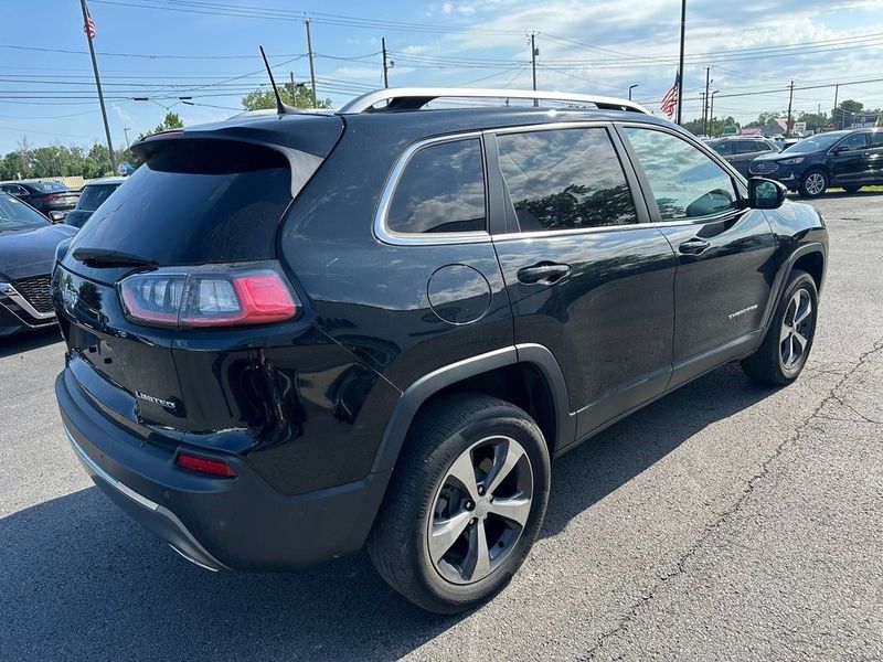 2019 Jeep Cherokee LimitedImage 14