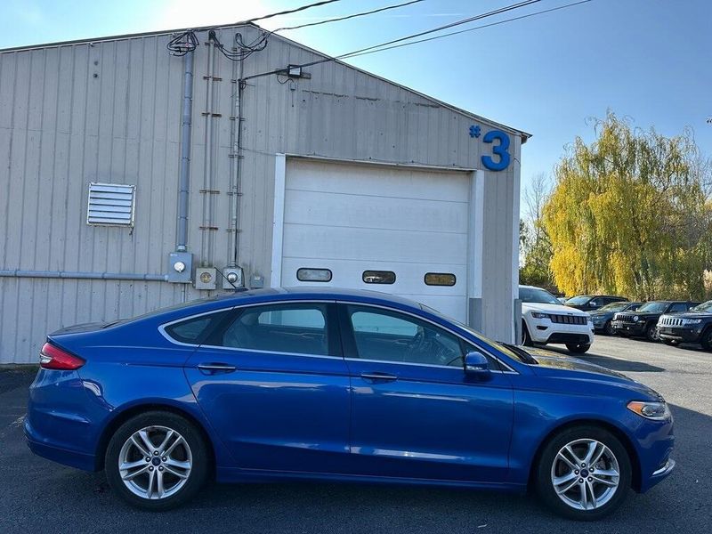 2018 Ford Fusion SEImage 12