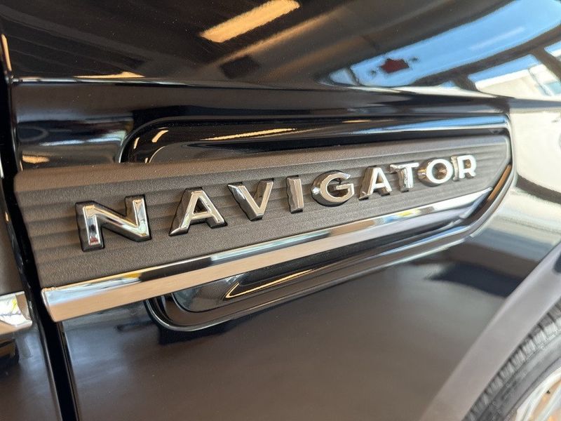 2022 Lincoln Navigator ReserveImage 24